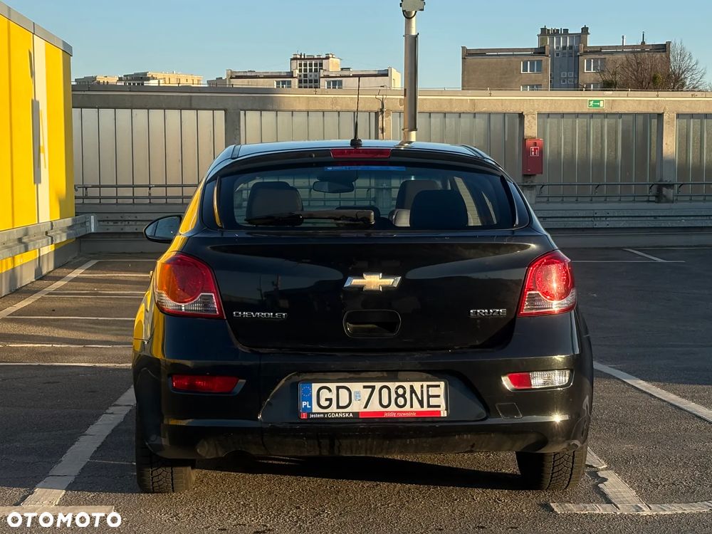 Chevrolet Cruze - 14