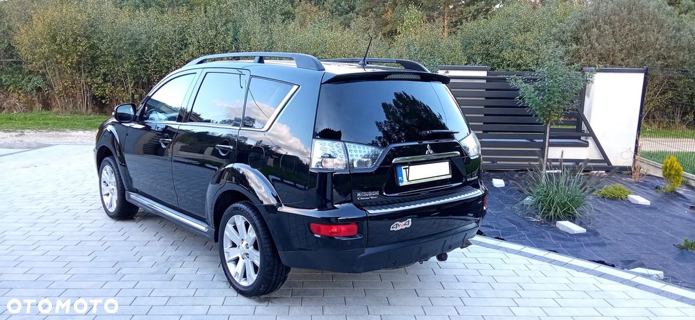 Mitsubishi Outlander - 7