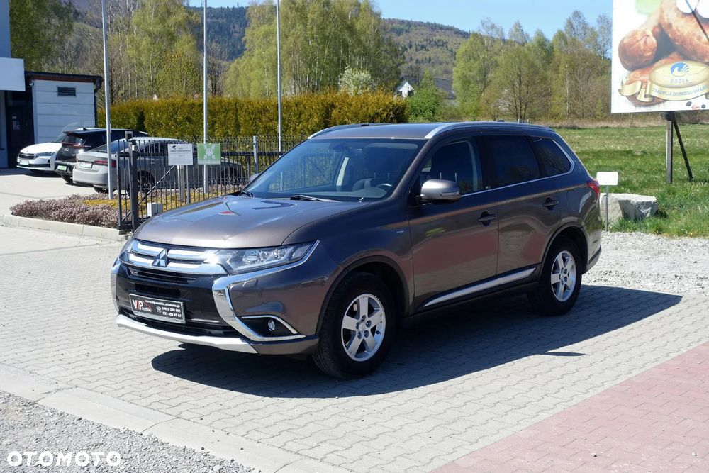 Mitsubishi Outlander 2.2 DI-D 4WD Intense - 1
