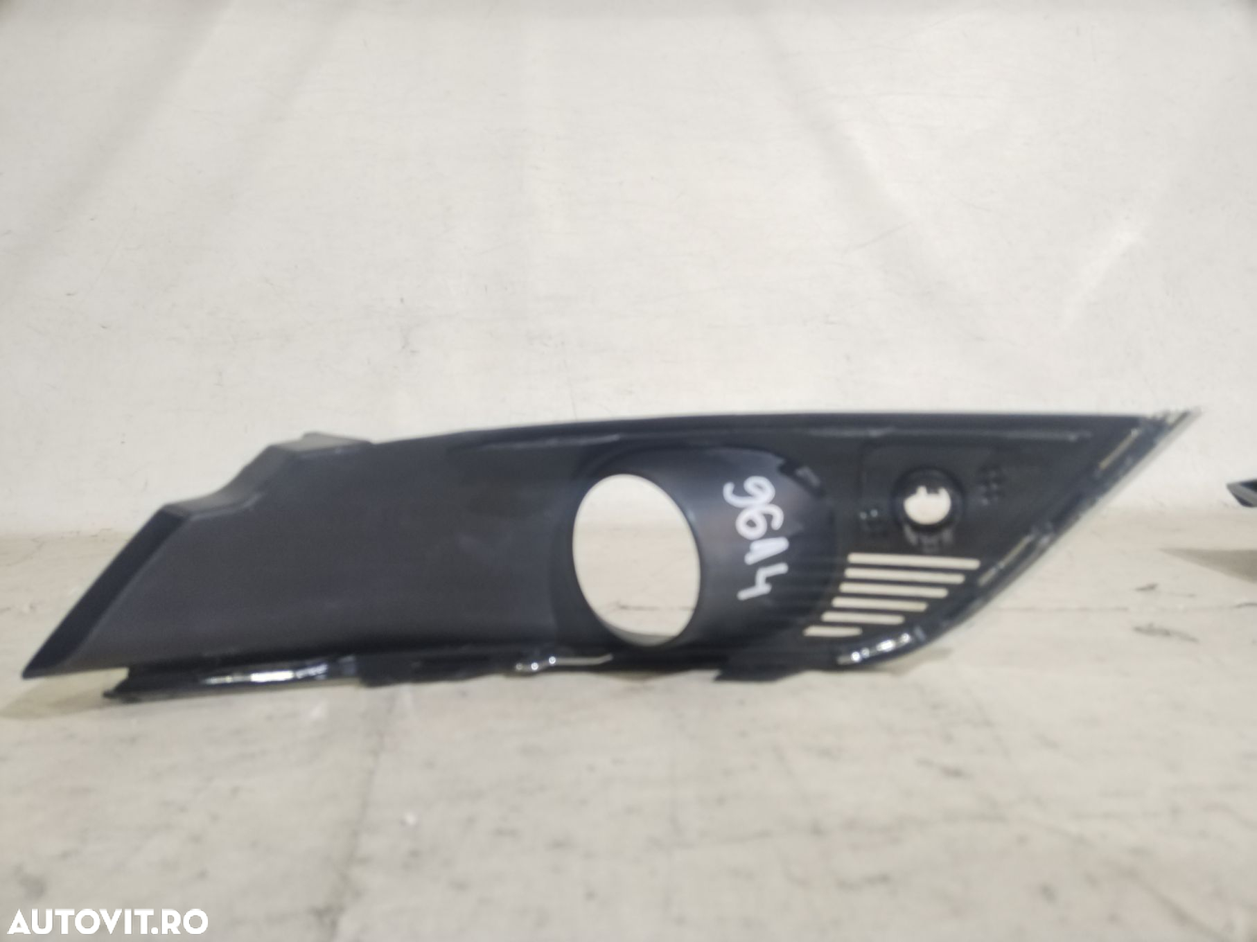 Grila proiector stanga, Renault Megane 4, 2016, 2017, 2018, 2019, cod origine OE 261A32853R. - 2