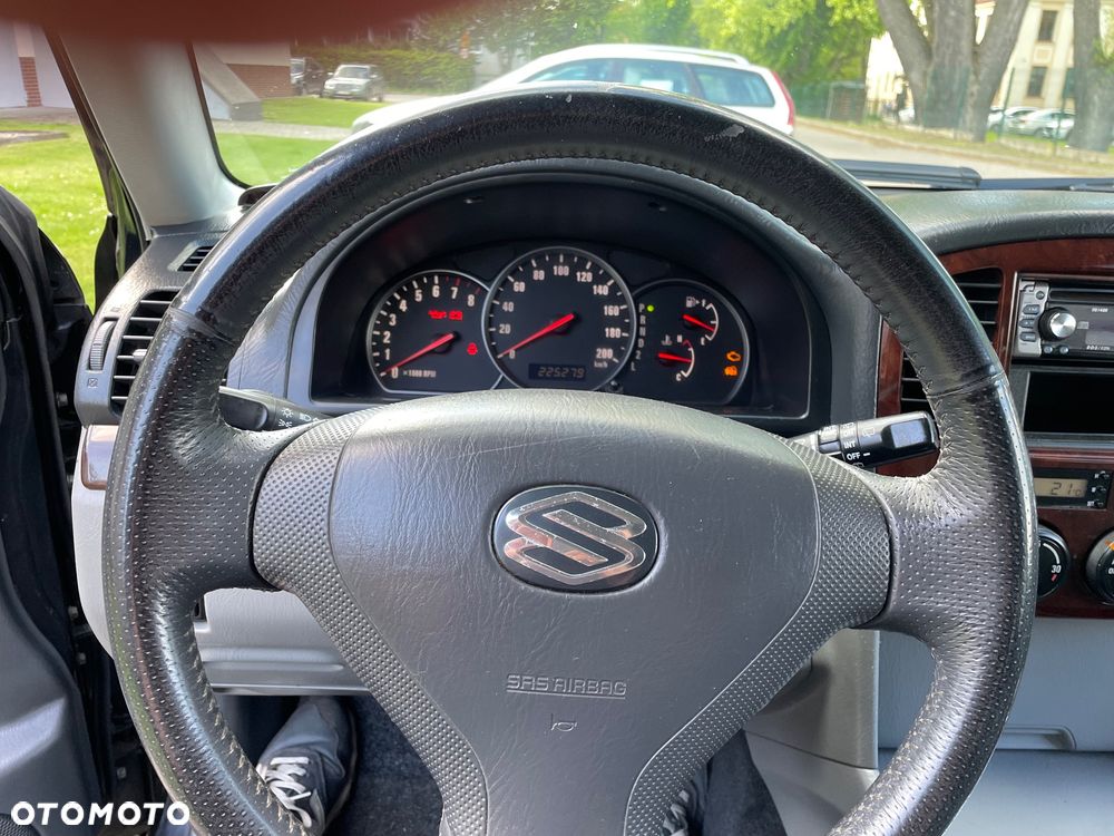 Suzuki Grand Vitara - 13