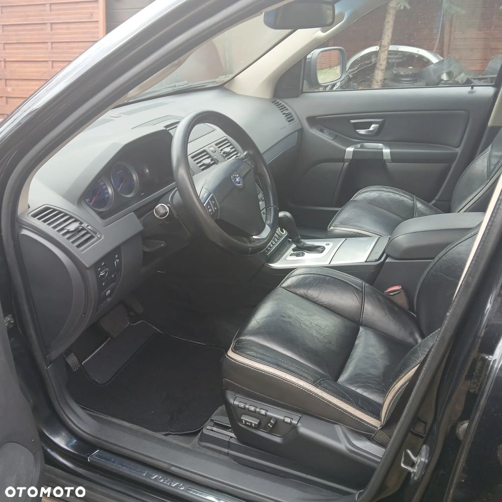 Volvo XC 90 D5 Executive - 18