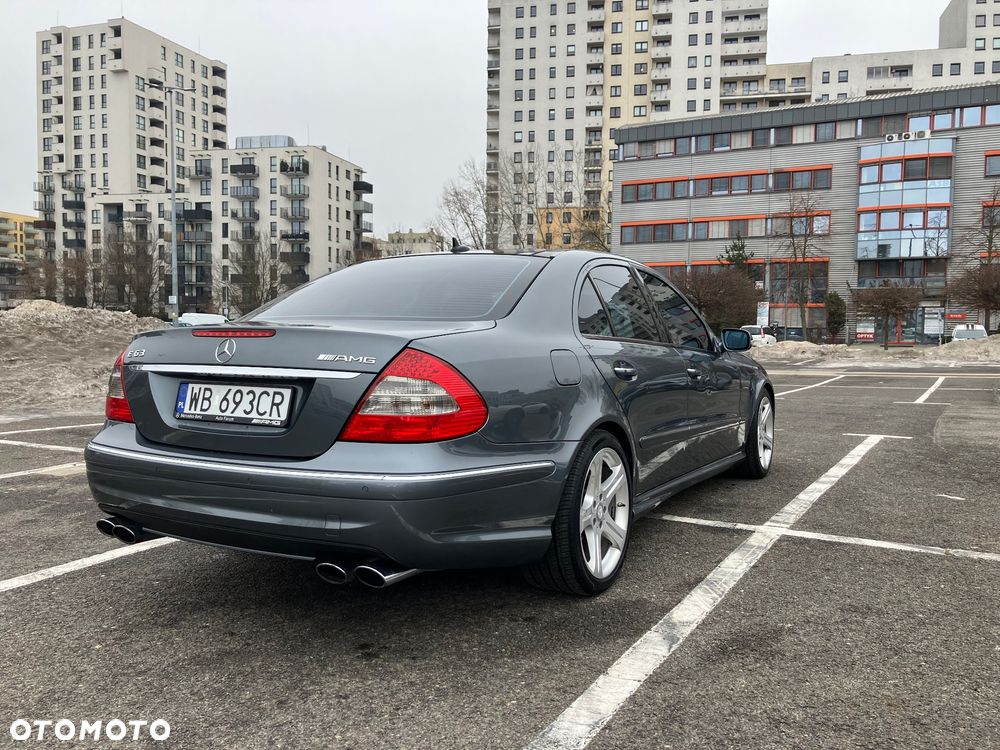 Mercedes-Benz Klasa E 63 AMG 7G-TRONIC - 4
