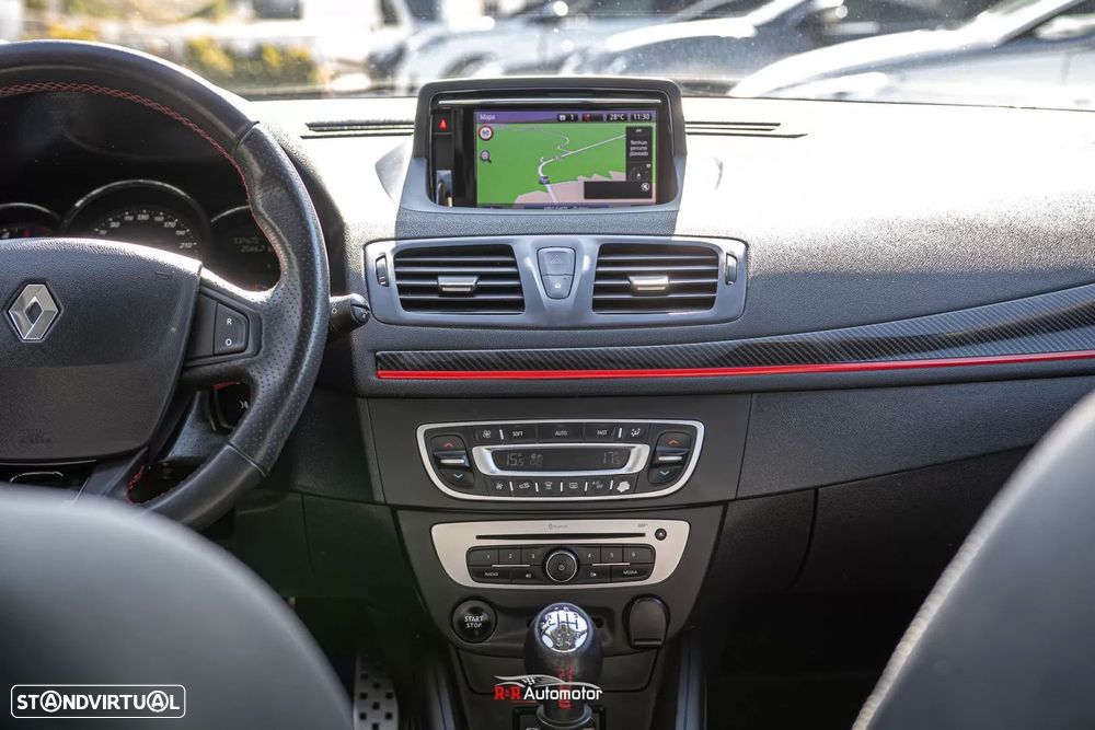 Renault Mégane Sport Tourer 1.6 dCi GT Line - 28