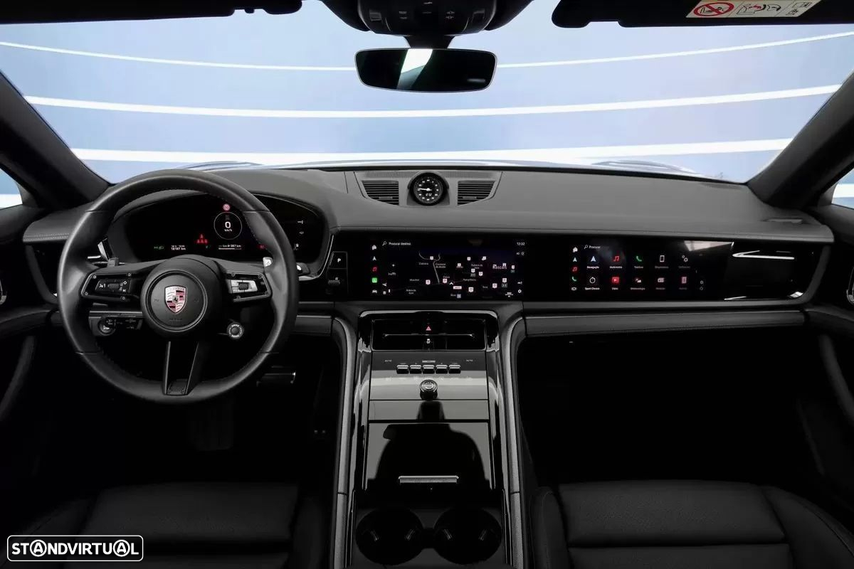 Porsche Panamera 4 E-Hybrid - 6