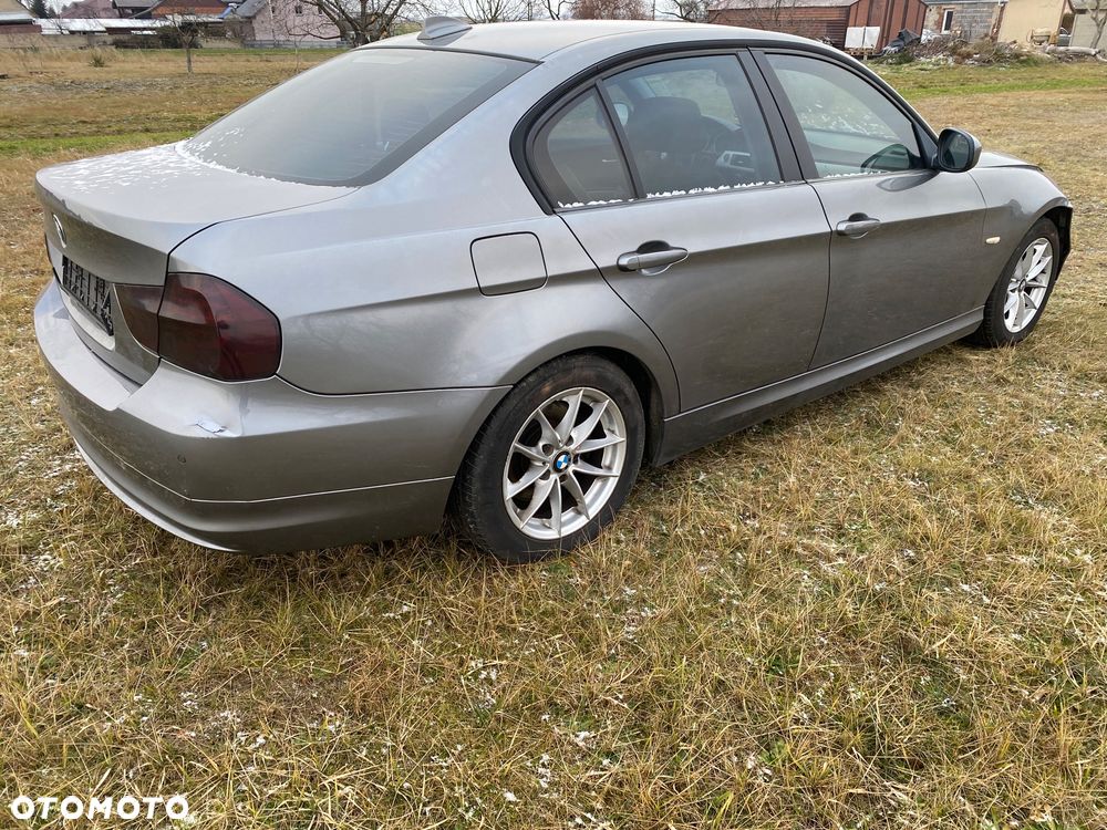 BMW Seria 3 320d DPF - 3