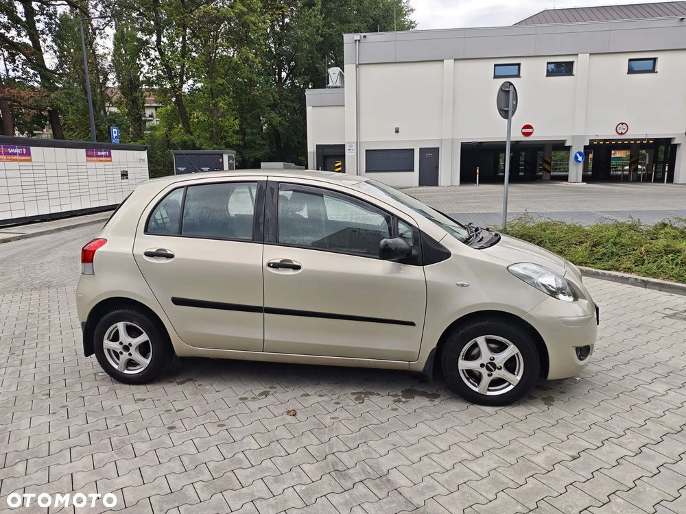 Toyota Yaris 1.0 Luna A/C - 5