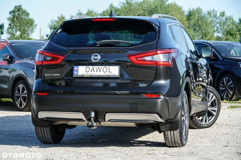 Nissan Qashqai 1.3 DIG-T AKARI - 16