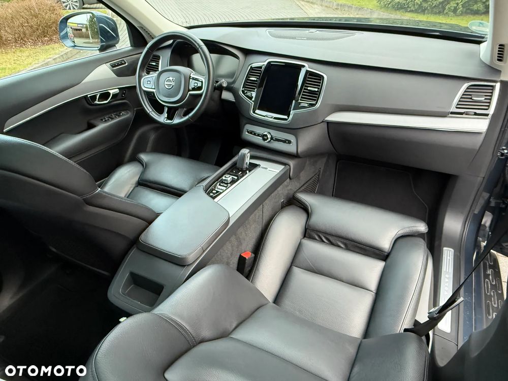 Volvo XC 90 B5 B AWD Geartronic Momentum Pro - 25