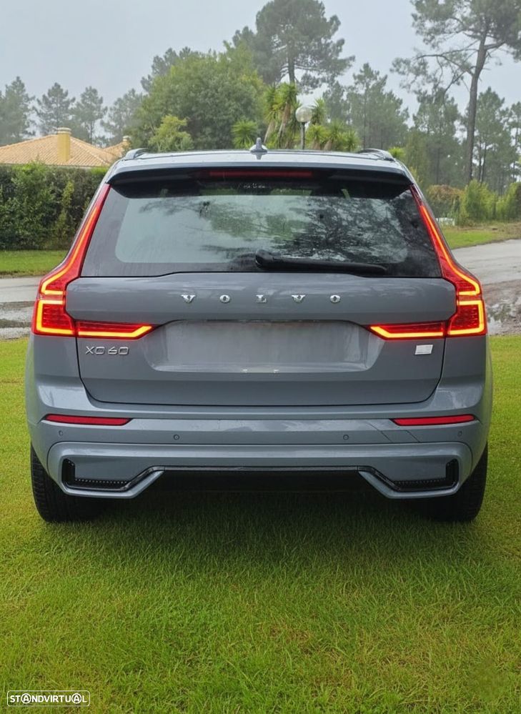 Volvo XC 60 2.0 T6 PHEV R-Design AWD - 5