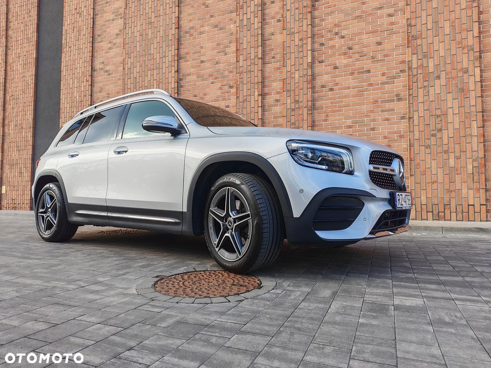 Mercedes-Benz GLB 200 4-Matic AMG Line 8G-DCT - 1