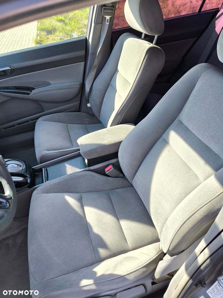 Honda Civic 1.8 Comfort - 8