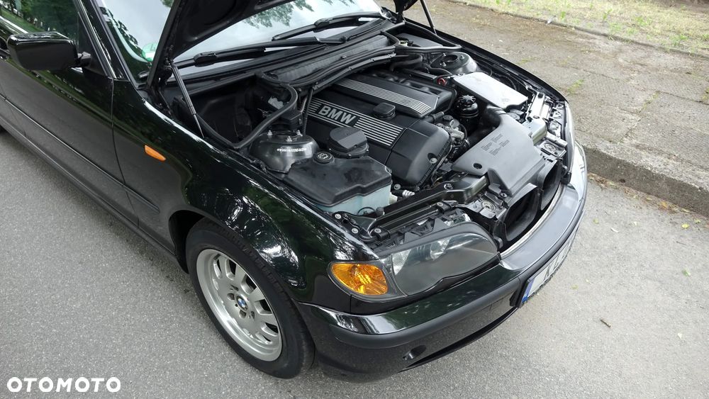 BMW Seria 3 320i - 39