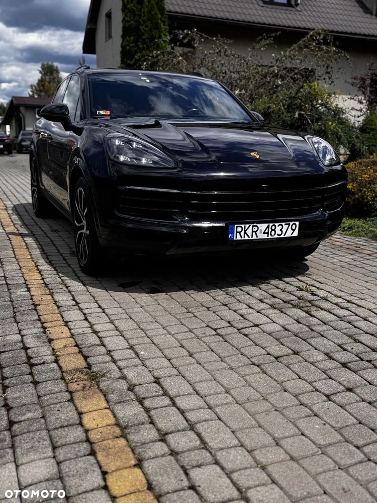 Porsche Cayenne Standard - 2