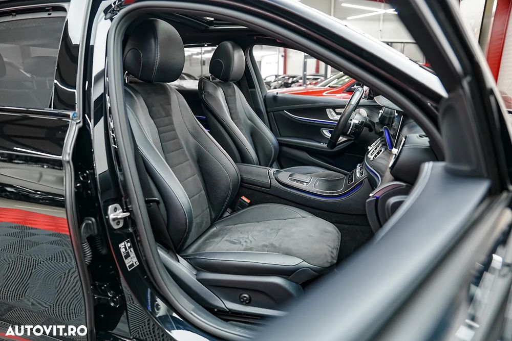 Mercedes-Benz E 300 de 4Matic 9G-TRONIC AMG Line - 8