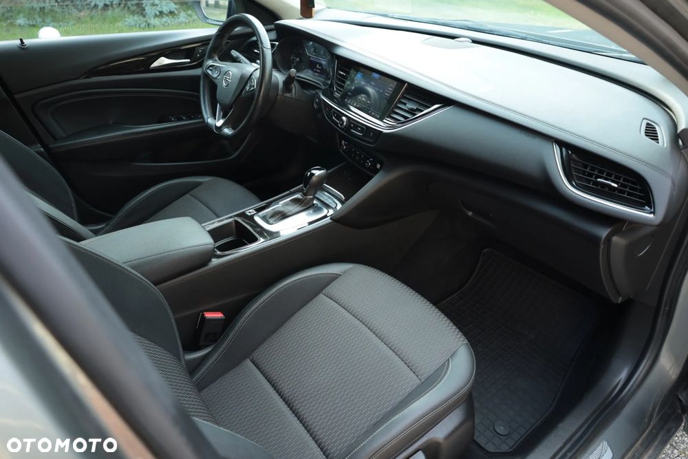 Opel Insignia - 16