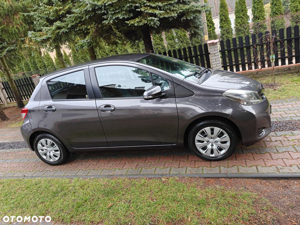 Toyota Yaris - 17