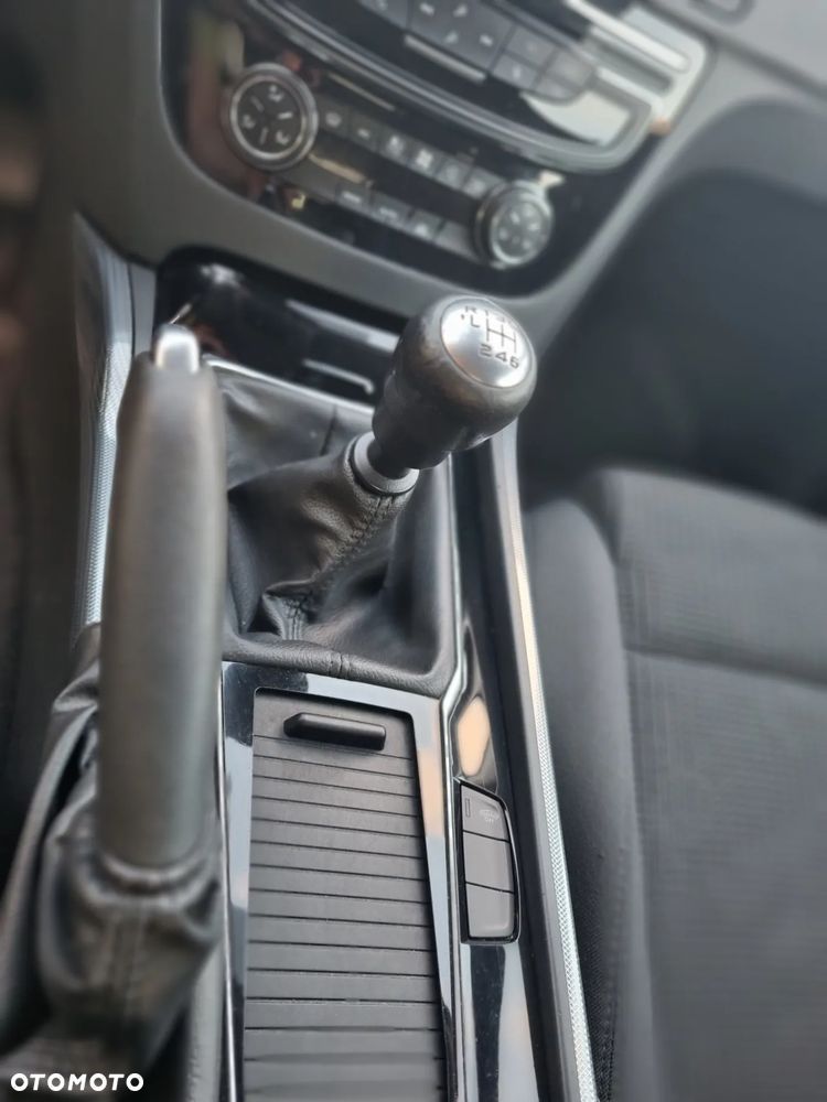 Peugeot 508 1.6 e-THP Active S&S - 18