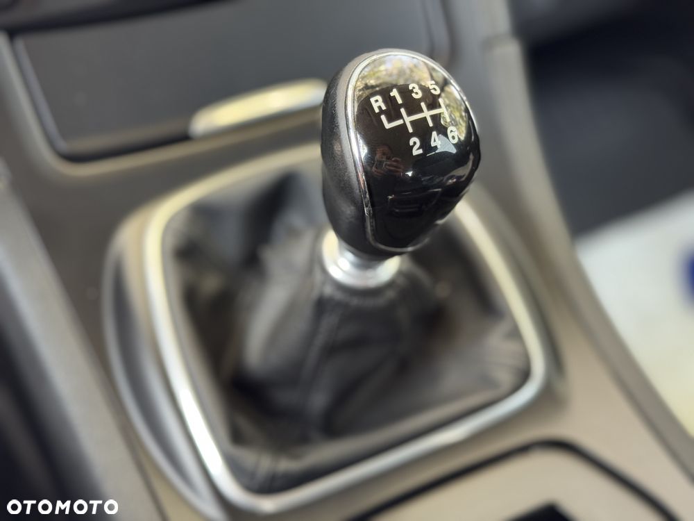 Ford S-Max - 27
