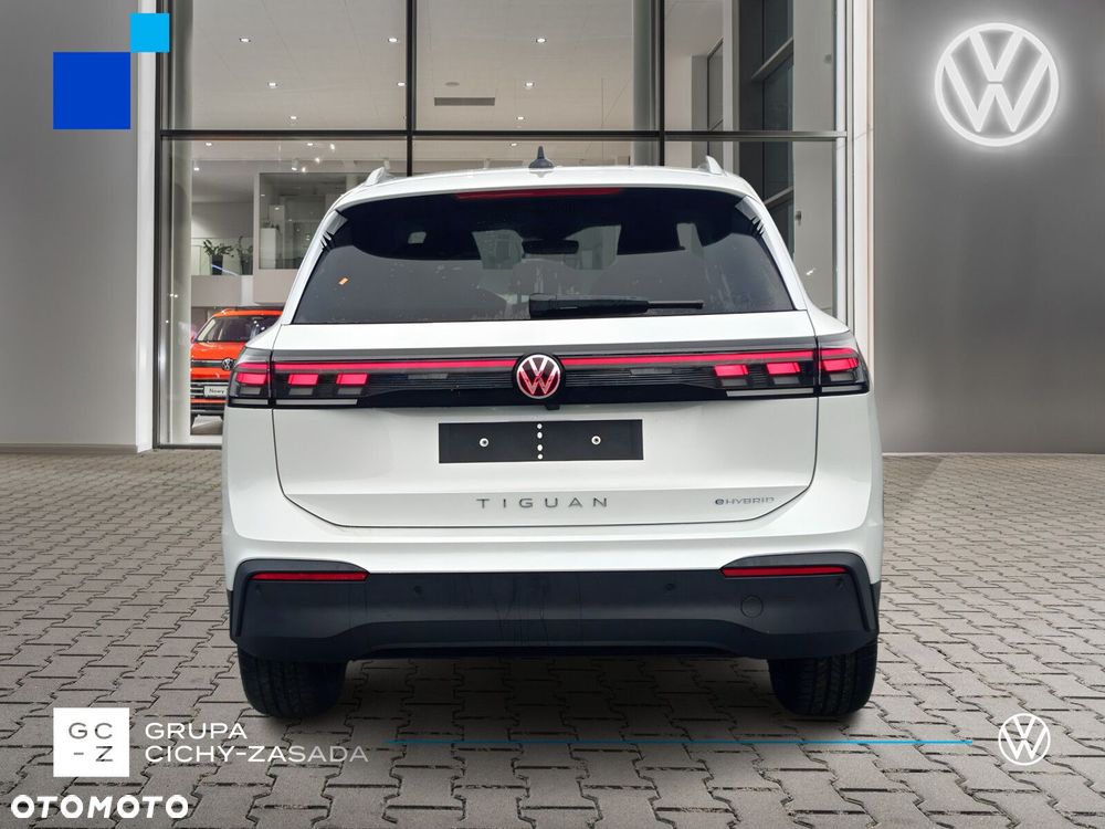 Volkswagen Tiguan - 4