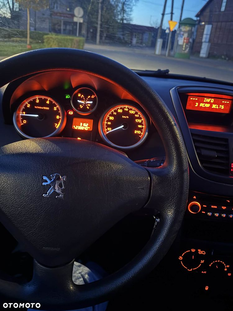 Peugeot 207 1.4 U Move - 9