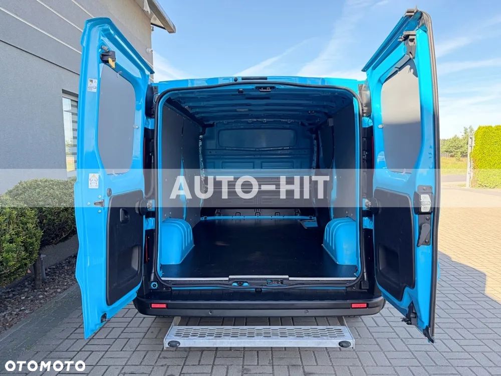 Renault Trafic - 15
