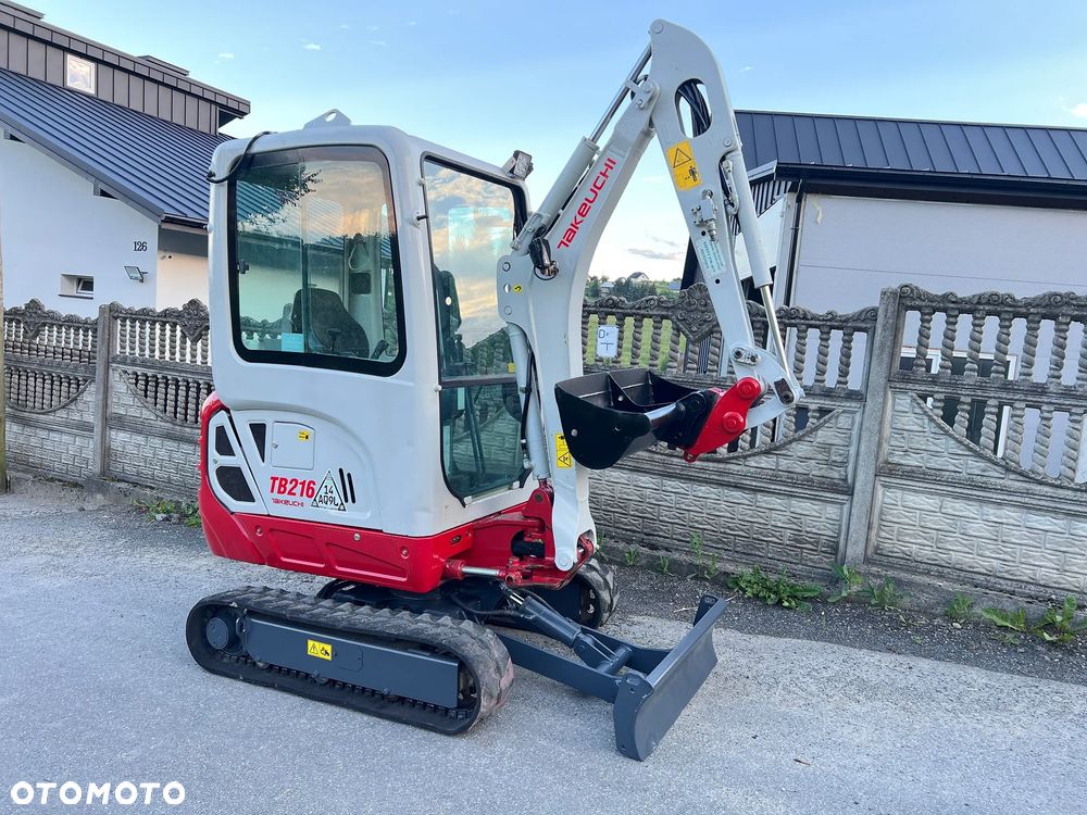 Takeuchi TB216 | Minikoparka TAKEUCHI TB 216 | 2 Tony | Rozsuwane Gąsienice | Stan PERFEKCYJNY | Mini Koparka | - 13