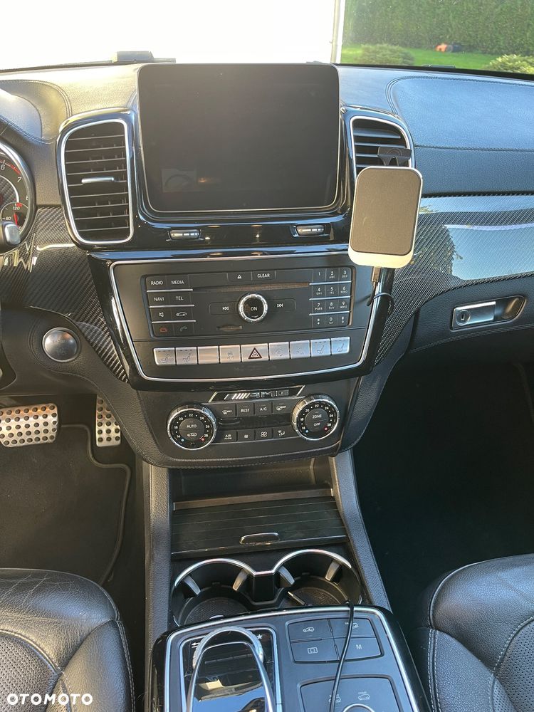 Mercedes-Benz GLE 350 d 4-Matic - 28