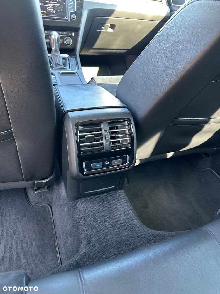 Volkswagen Passat 2.0 TDI BMT Highline DSG - 19