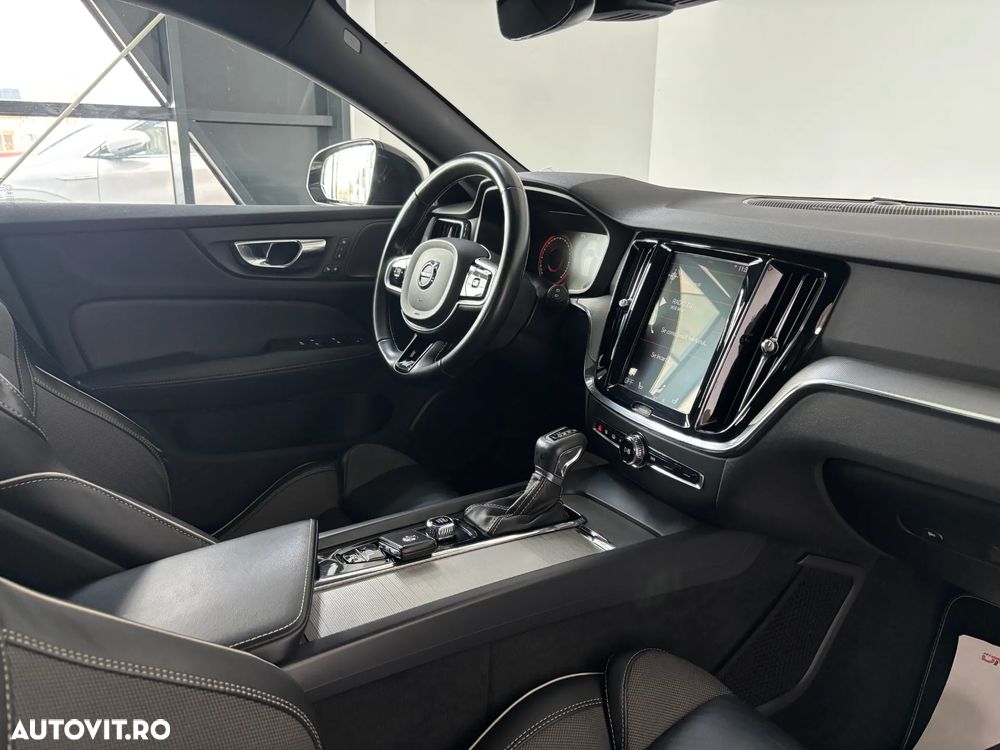 Volvo V60 T6 AWD Geartronic R-Design - 7