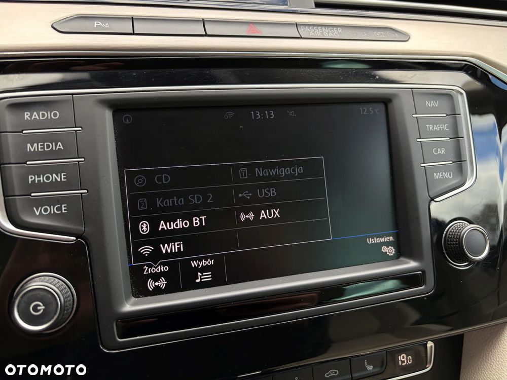 Volkswagen Passat Variant 1.8 TSI (BlueMotion Technology) DSG Highline - 28