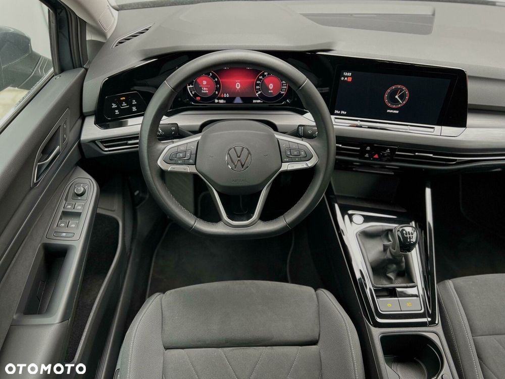 Volkswagen Golf VIII 1.5 TSI EVO Style - 24