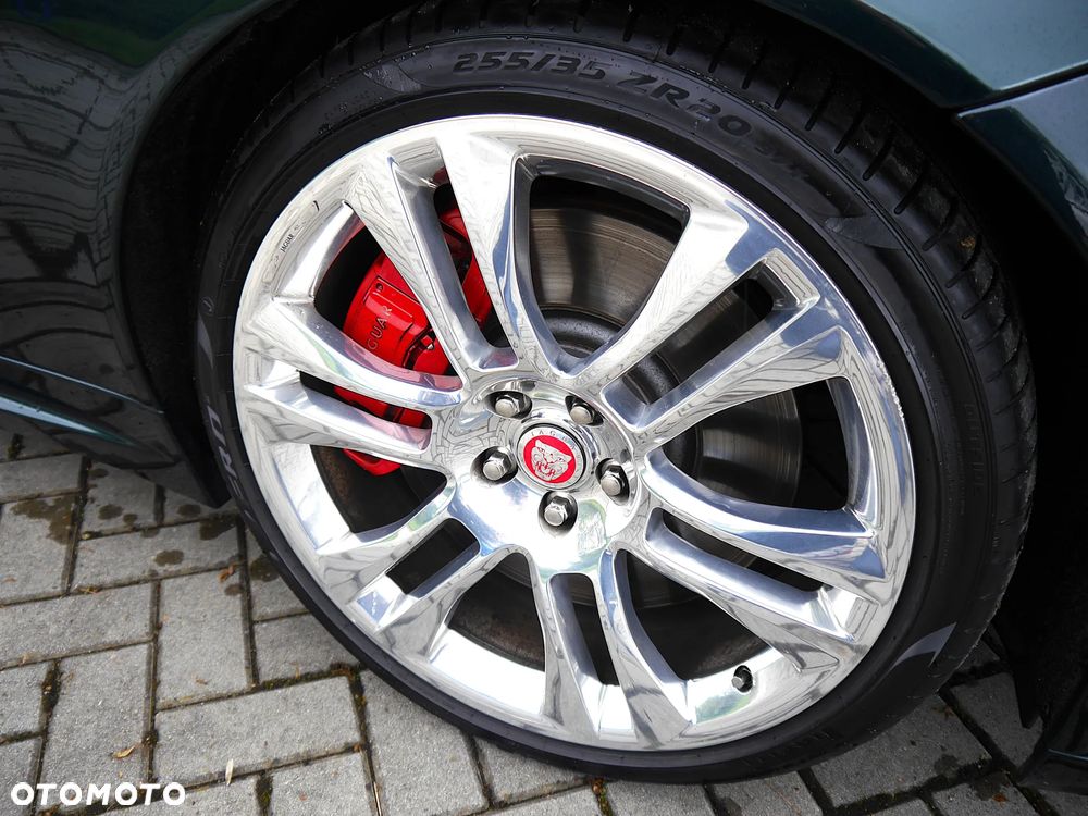Jaguar XK XKR-S - 5