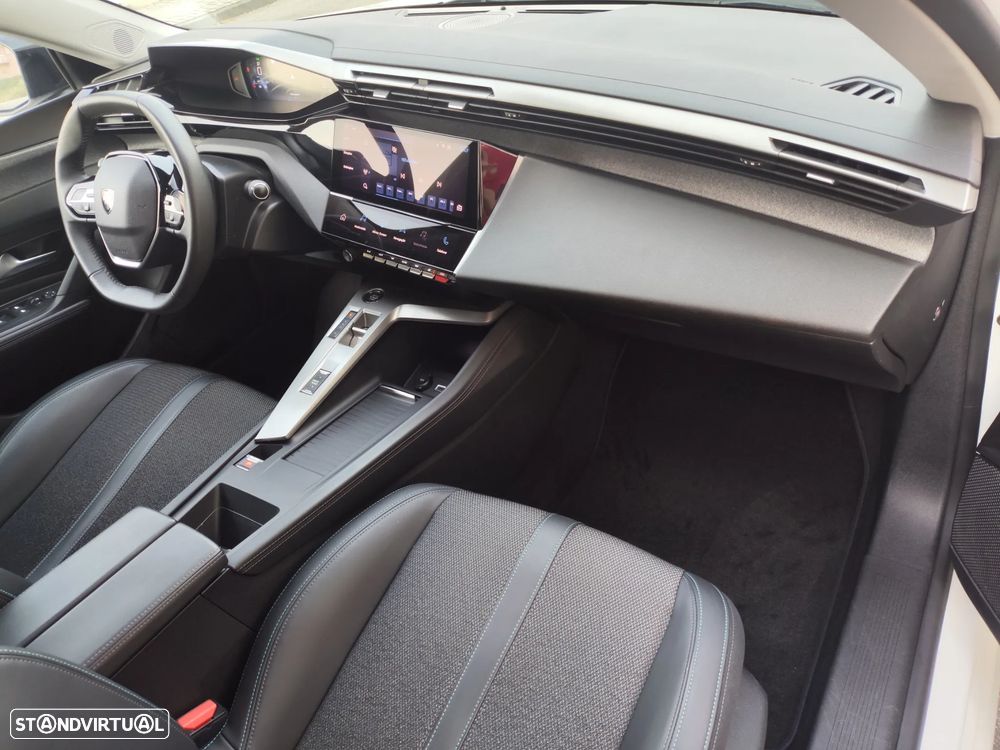 Peugeot 308 1.2 PureTech Allure Full LED EAT8 — fotografia 6