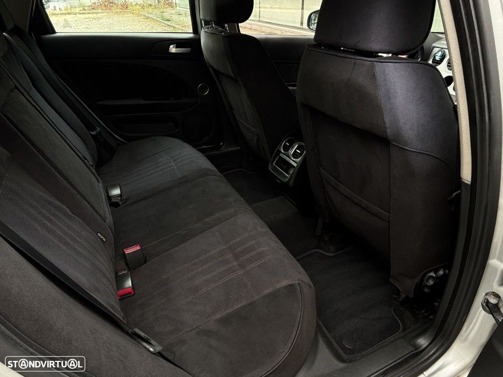 Alfa Romeo 159 1.9 JTD 16V Distinctive - 9
