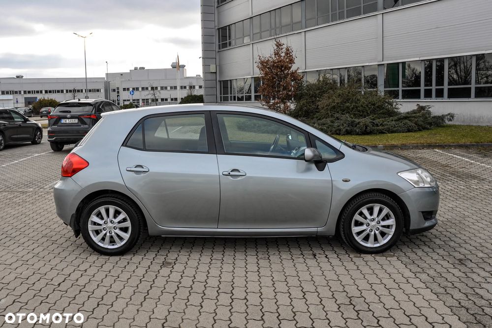 Toyota Auris - 5