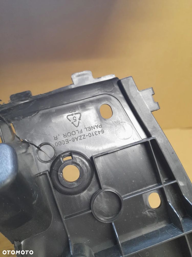 KAWASAKI J300 PRAWA OSŁONA OWIEWKA PODNÓŻKA - 9
