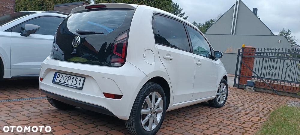 Volkswagen up! move - 16