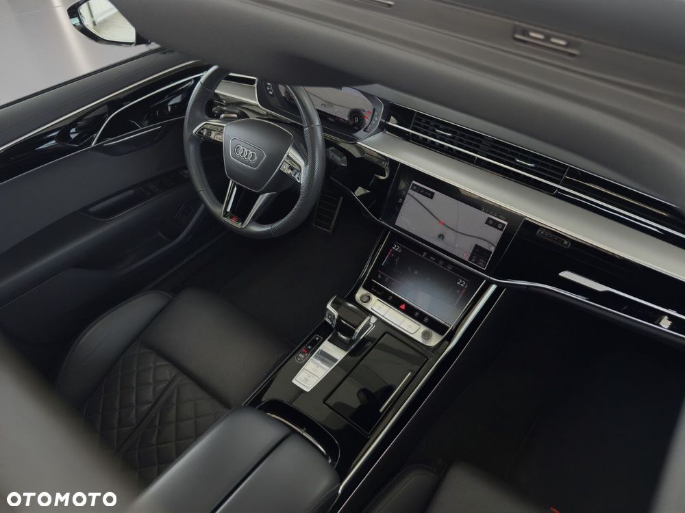 Audi A8 - 32