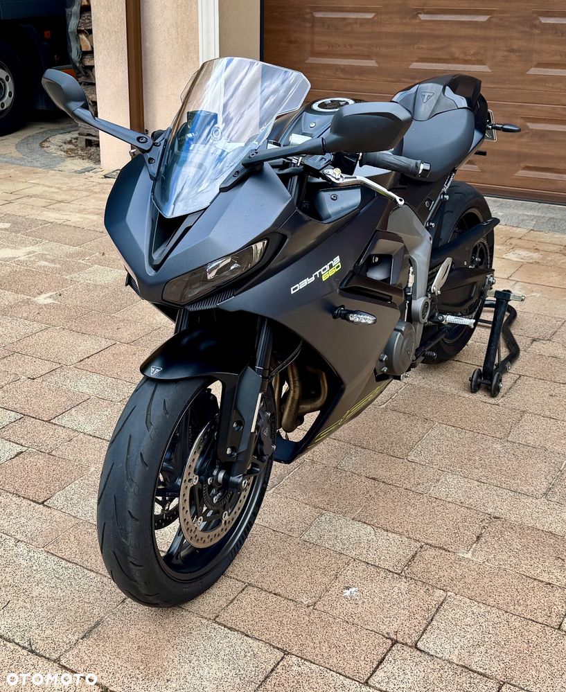 Triumph Daytona - 2