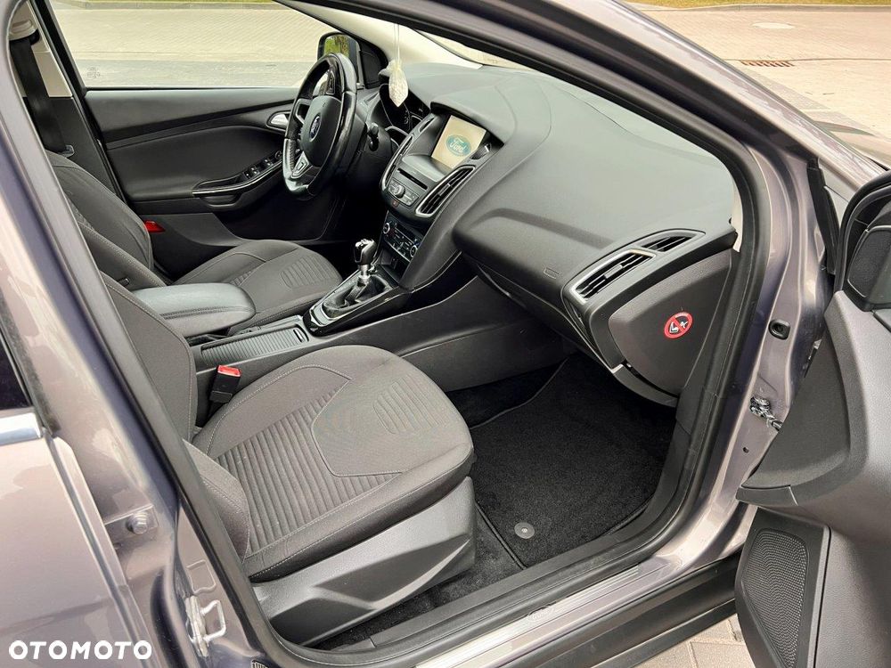 Ford Focus - 19