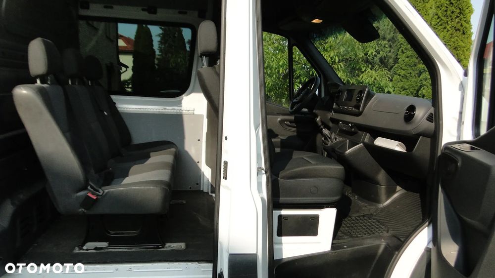 Mercedes-Benz SPRINTER - 16