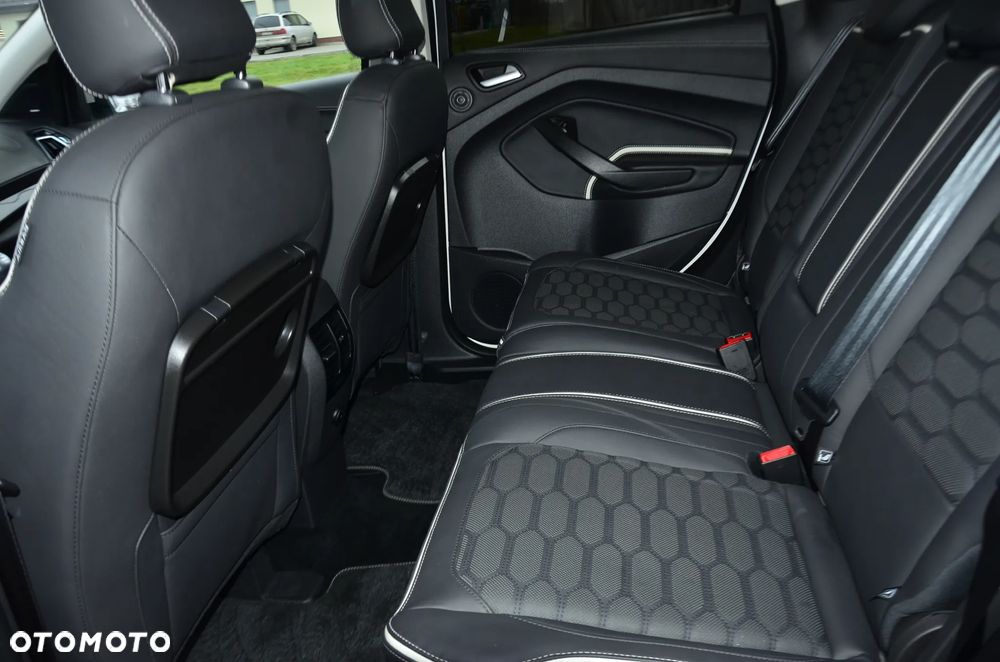 Ford Kuga Vignale 2.0 TDCi FWD - 19