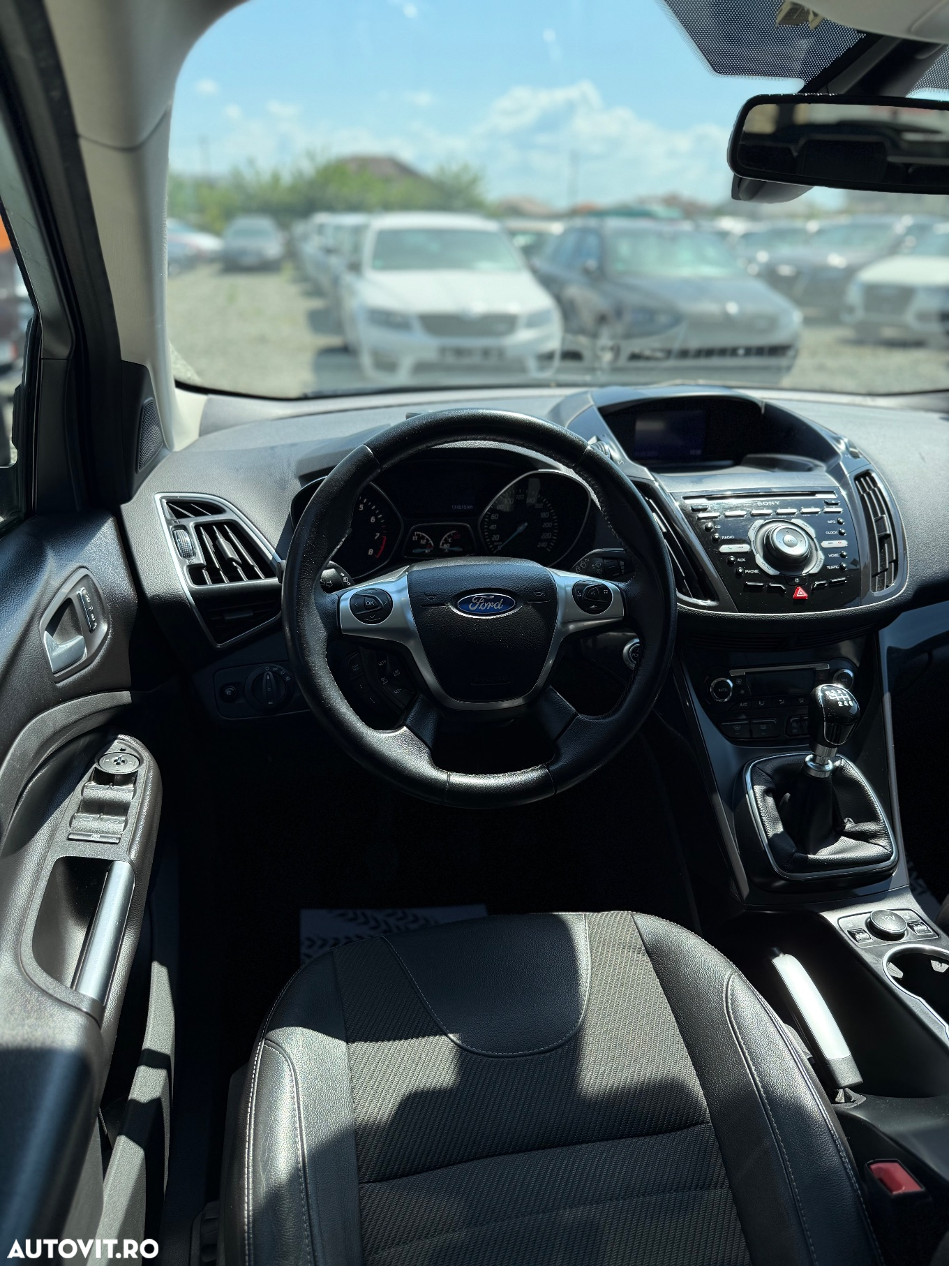 Ford Kuga 1.6 EcoBoost 2x4 Titanium - 12