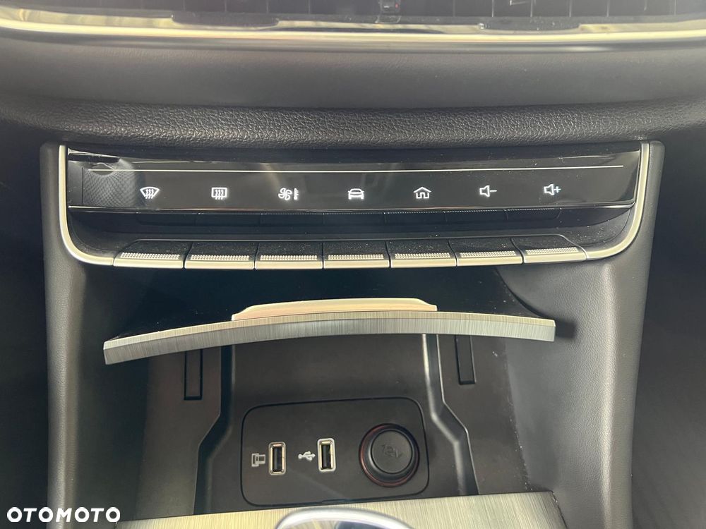 MG HS 1.5 T-GDI Excite DCT - 28