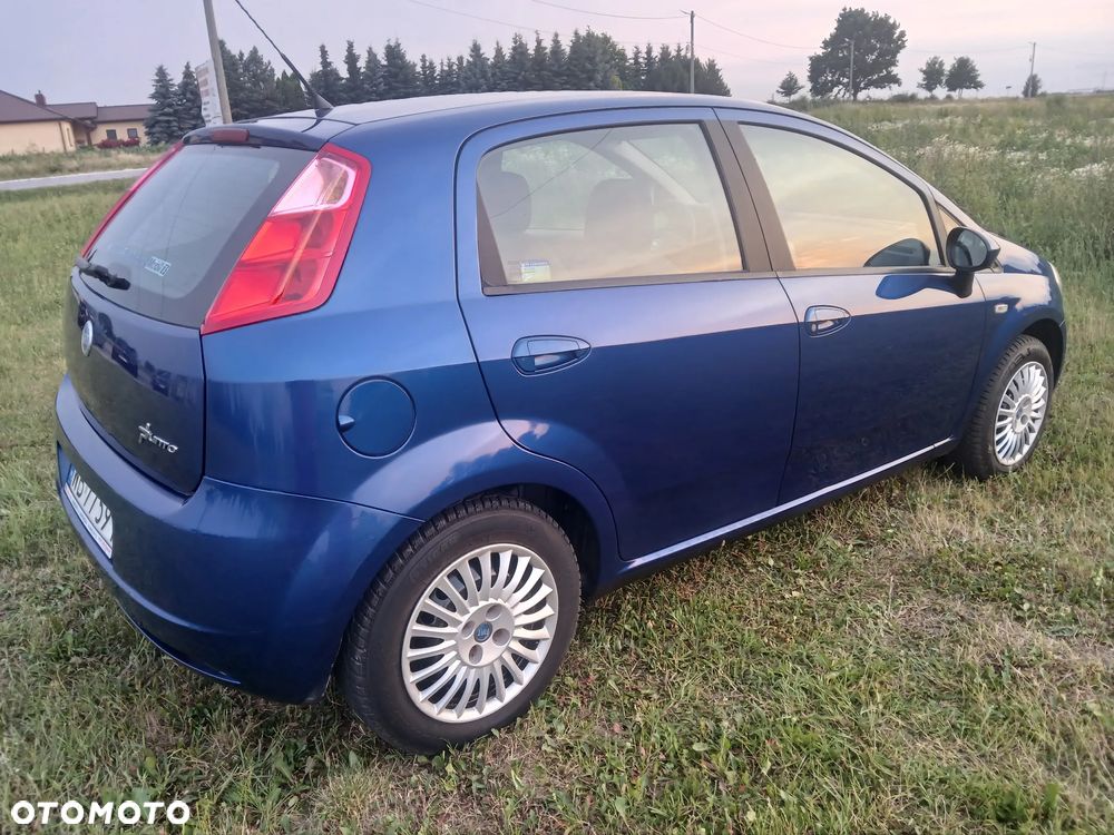Fiat Punto - 16