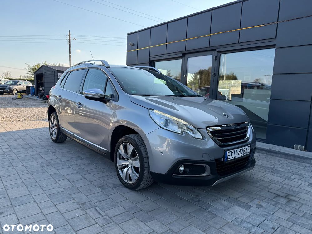 Peugeot 2008 1.2 Pure Tech Allure S&S - 14