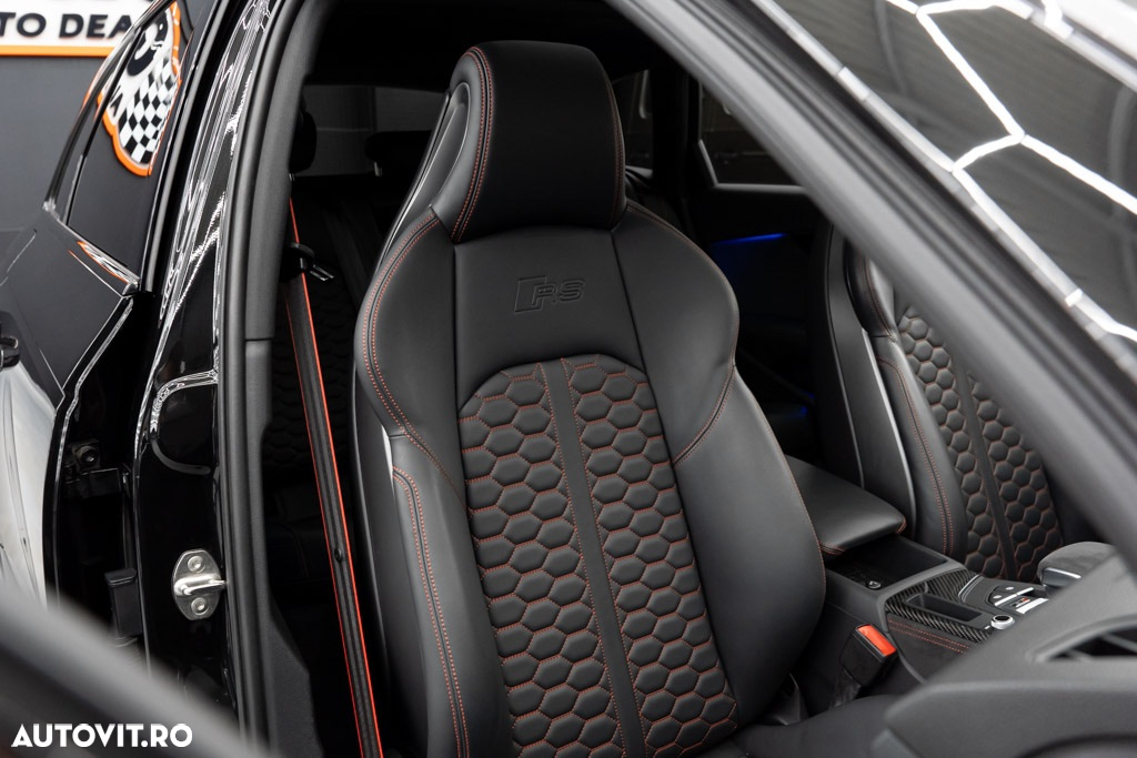Audi RS4 Avant quattro Tiptronic - 12