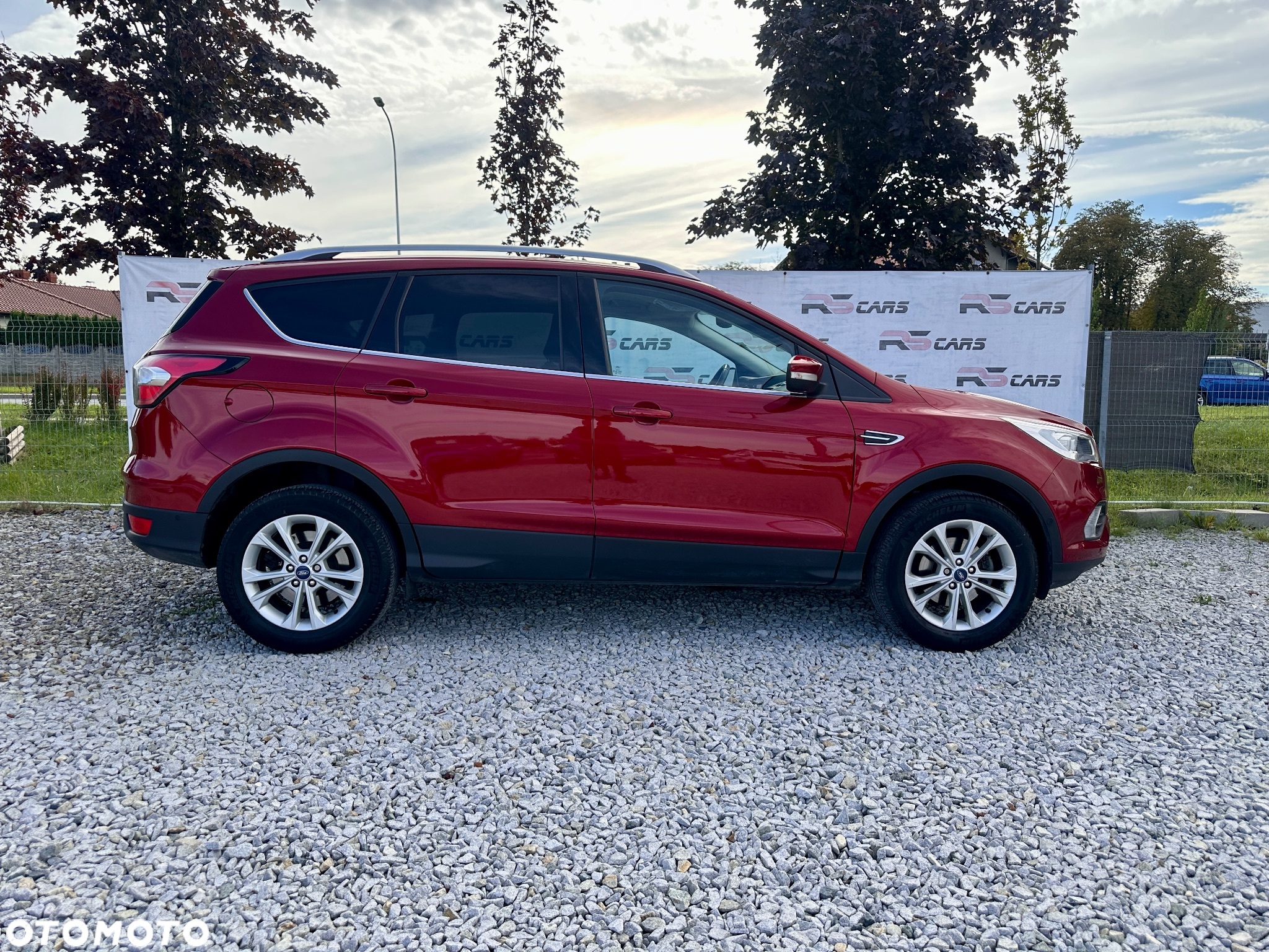 Ford Kuga 1.5 EcoBoost 2x4 Titanium - 6