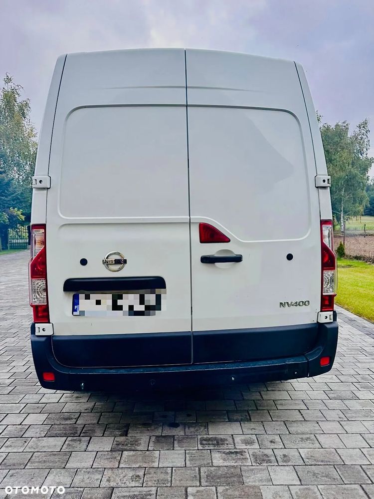 Nissan NV400 - 4